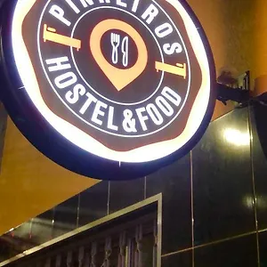  Hôtel capsule Pinheiros & Food Brésil